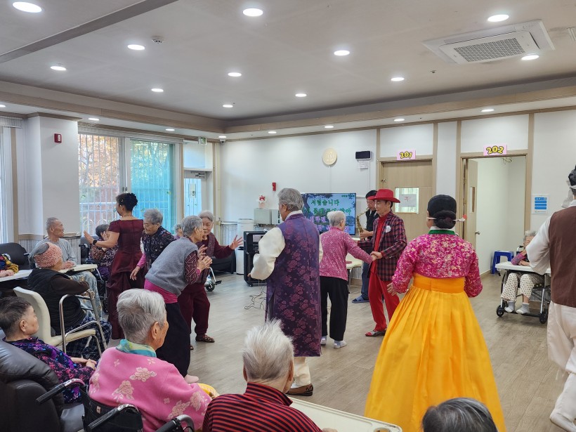 d1c110345288e826434bdefd000e312d_1764814